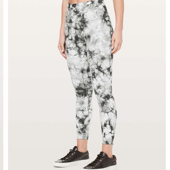 lululemon athletica Pants - Lululemon Athletica Pants & Jumpsuits Lululemon Wunder Under High Rise 7/8 Tight